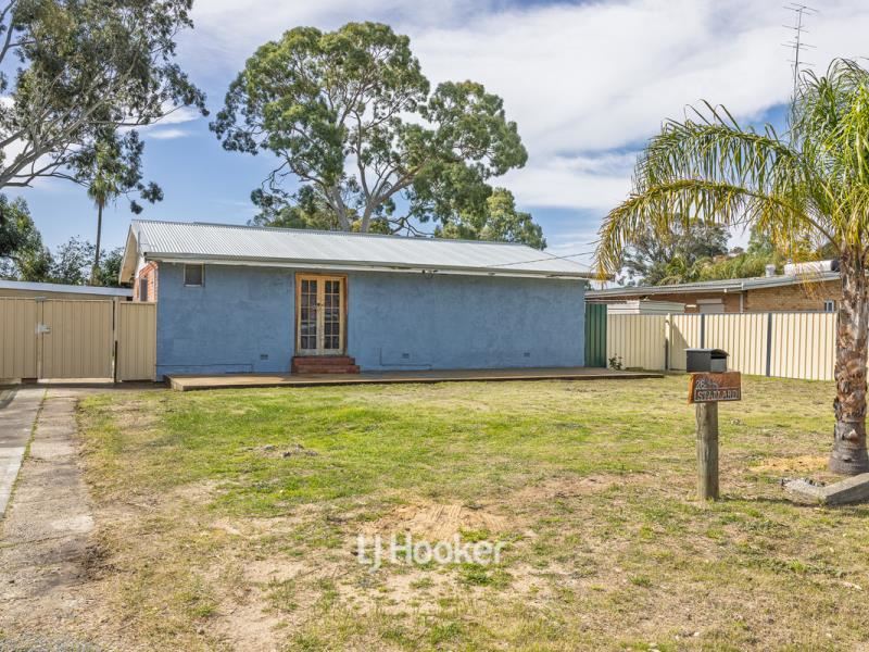 26 Stallard Place, Withers WA 6230