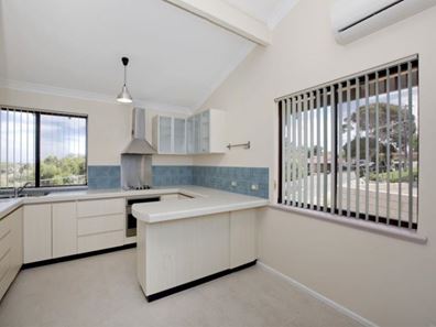 18/72 Stanley Street, Scarborough WA 6019