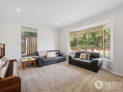 4 Brush Court, Canning Vale WA 6155