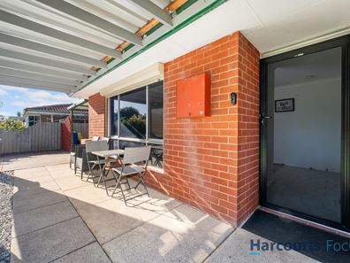 8 Abdale Court, Camillo WA 6111