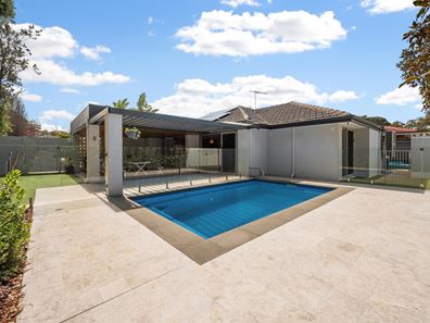 2/103 Monash Avenue, Como WA 6152