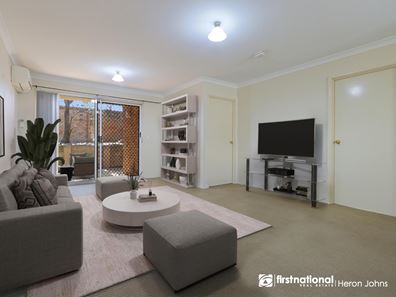 13/2 PINEWOOD AVENUE, Kardinya WA 6163