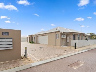 7/2 Kapok Turn, Baldivis WA 6171
