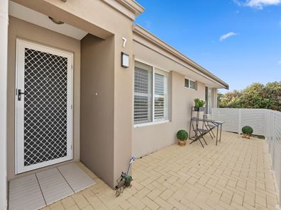 7/2 Kapok Turn, Baldivis WA 6171