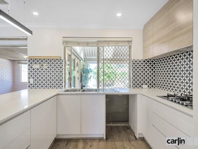 17 Gwalia Place, Bibra Lake WA 6163