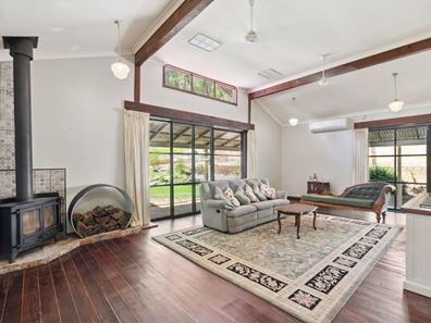 370 Mundaring Weir Road, Piesse Brook WA 6076