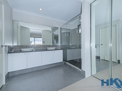 4 Amalfi Drive, Bullsbrook WA 6084