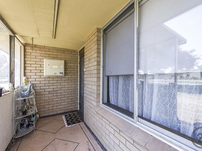 17 Leigh Street, Dudley Park WA 6210