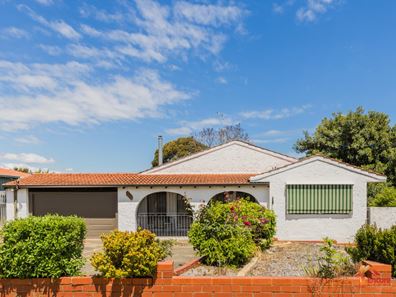16 Chisham Avenue, Parmelia WA 6167