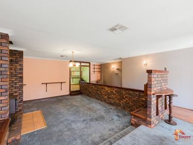 16 Chisham Avenue, Parmelia WA 6167