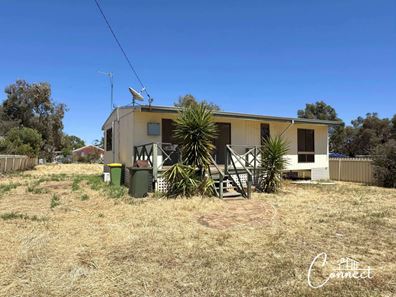 11 Battery Street, Muluckine WA 6401