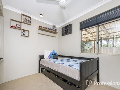 11 Huon Place, Merriwa WA 6030