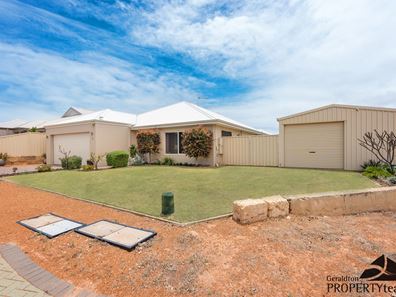 6 Herbert Street, Wandina WA 6530
