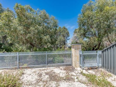 12 Paluma Grove, Yanchep WA 6035