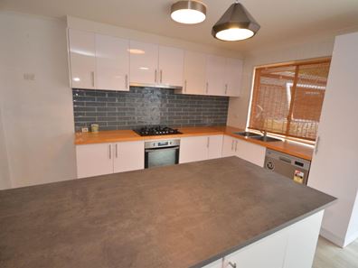 43 Kookaburra Drive, Greenfields WA 6210