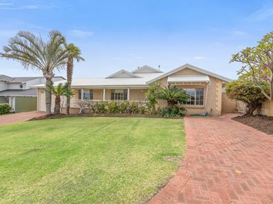 6 Moth Court, Ocean Reef WA 6027