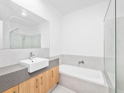 14/7 Spring Avenue, Midland WA 6056