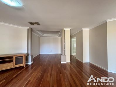 10 Minyon Circuit, Atwell WA 6164