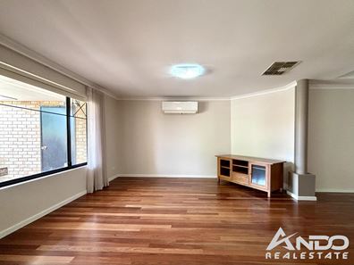 10 Minyon Circuit, Atwell WA 6164
