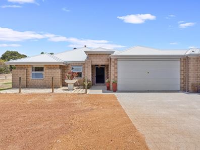 758 Southern Estuary Road, Lake Clifton WA 6215