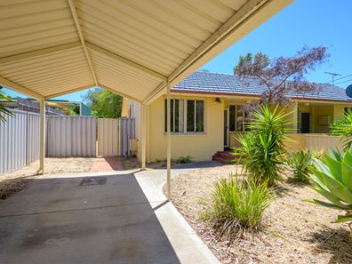42a Hudson Road, Withers WA 6230
