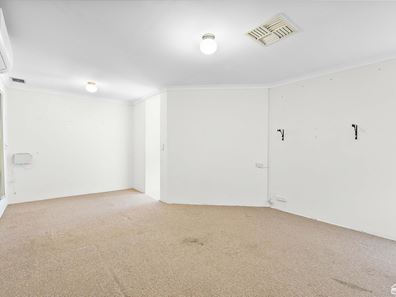 12 Poad Street, Seville Grove WA 6112