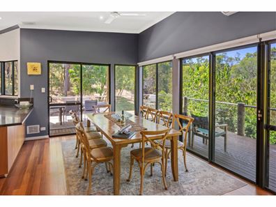 15 Waterlily Cove, Eagle Bay WA 6281