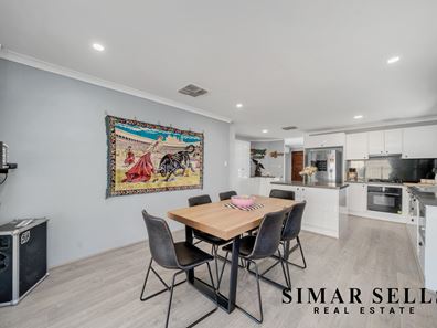 61 Edwards Entrance, Stratton WA 6056