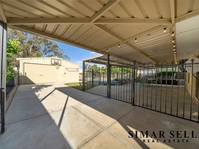 61 Edwards Entrance, Stratton WA 6056