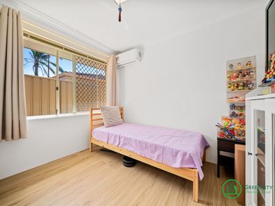 2A Dulverson Place, South Lake WA 6164