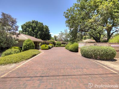 6/85 Martin Road, Mundaring WA 6073