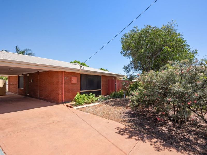 5B Eccles Place, Hannans