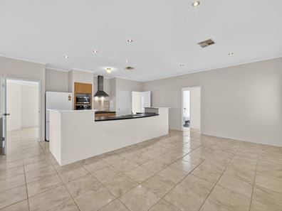 14 Bogue Way, Port Kennedy WA 6172
