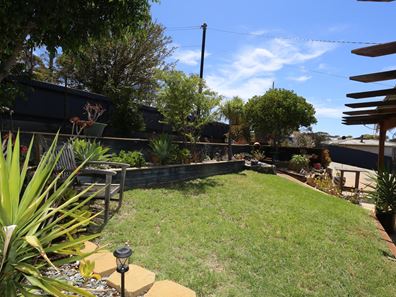 8 Sandalwood Lane, Kambalda East WA 6442