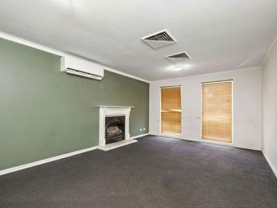 4 Mercer Place, Thornlie WA 6108