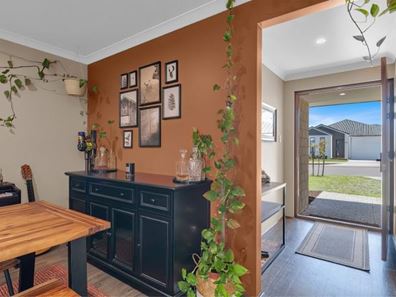 7 Deepwater Way, Lakelands WA 6180