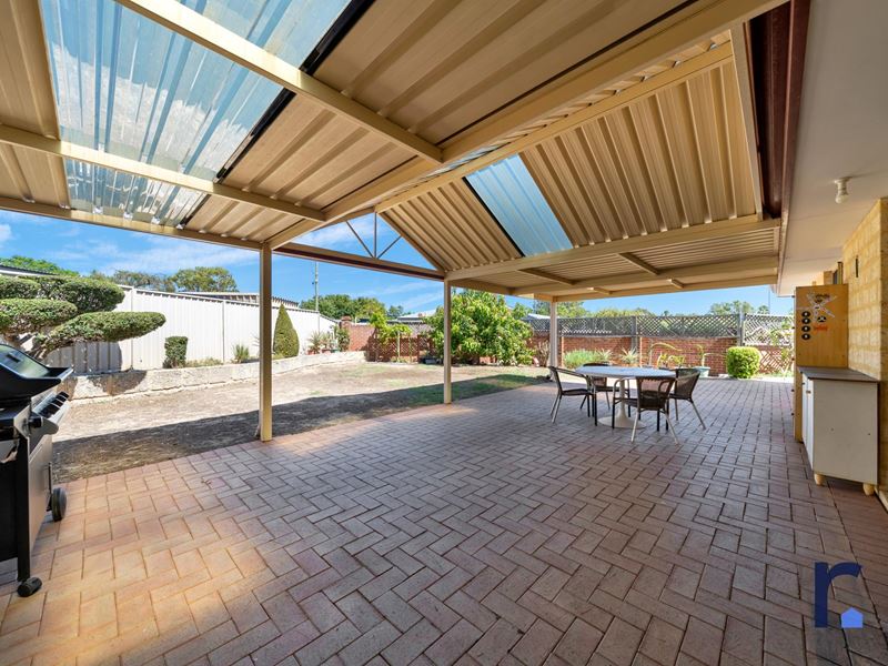 14 Shadwell Court, Caversham WA 6055
