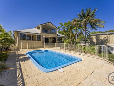 34 Peter Street, Halls Head WA 6210