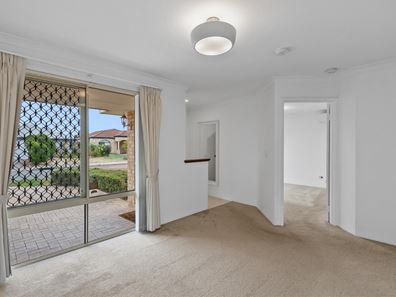 13 Terelinck Crescent, Redcliffe WA 6104