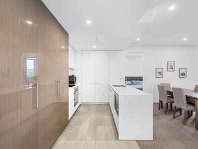 211/8 Moreau Parade, East Perth WA 6004