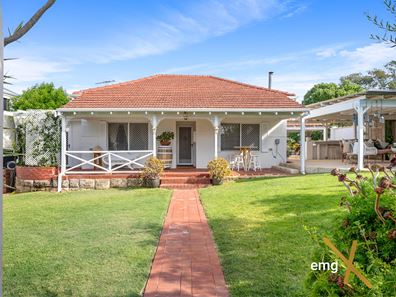 2 Birdwood Road, Melville WA 6156