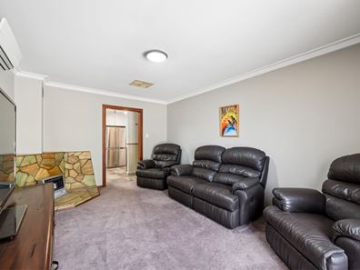 309 Knutsford Avenue, Kewdale WA 6105