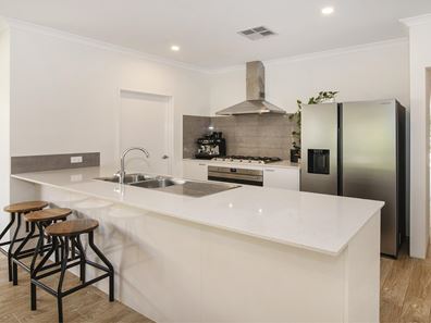 14 Metropolitan Way, Dunsborough WA 6281