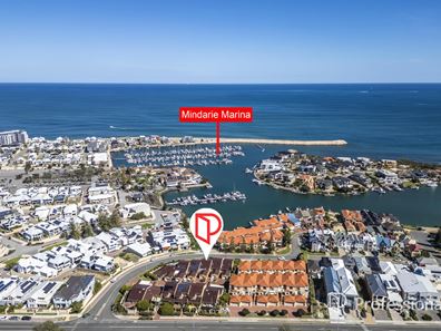 3/8 Toulon Circle, Mindarie WA 6030