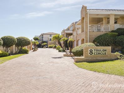 3/8 Toulon Circle, Mindarie WA 6030