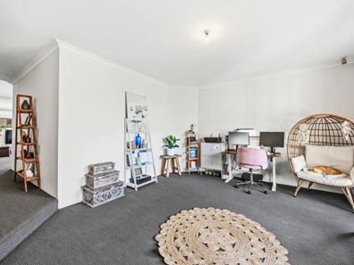 11 Toulouse Way, Port Kennedy WA 6172