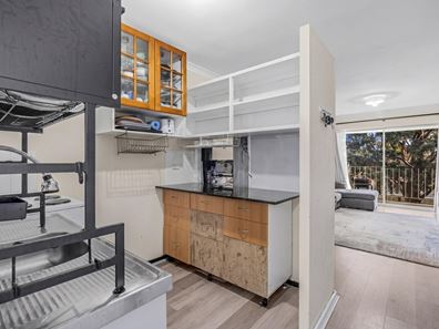 10/252 Spencer Road, Thornlie WA 6108