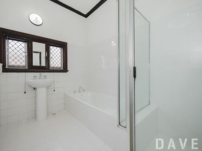 277 Huntriss Road, Doubleview WA 6018