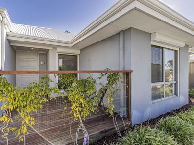 13 Medalist Terrace, Yanchep WA 6035