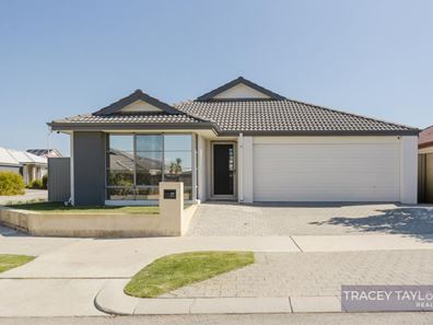 17 Makassar Way, Clarkson WA 6030